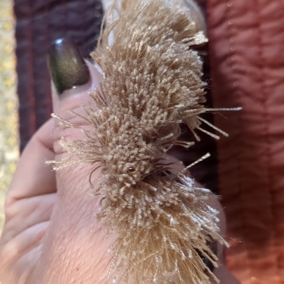 CREATIONS* Trim approximately 20m on this bolt, in pristine condition. 1.5" wide - Picture 8 of 11